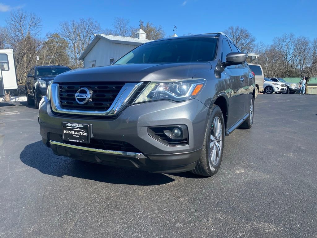 Used 2018 Nissan Pathfinder SL AWD/4WD image 1