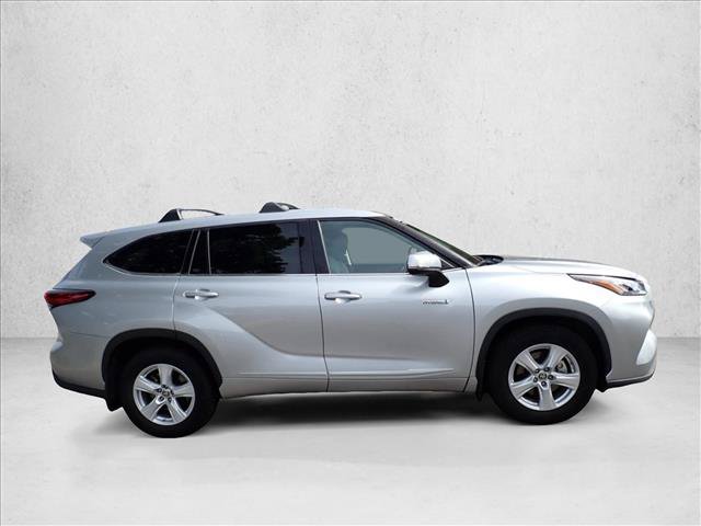 Used 2020 Toyota Highlander LE AWD/4WD image 5