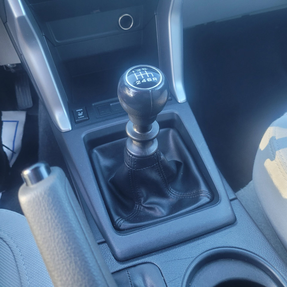 Used 2016 Subaru Forester 2.5i Premium image 23