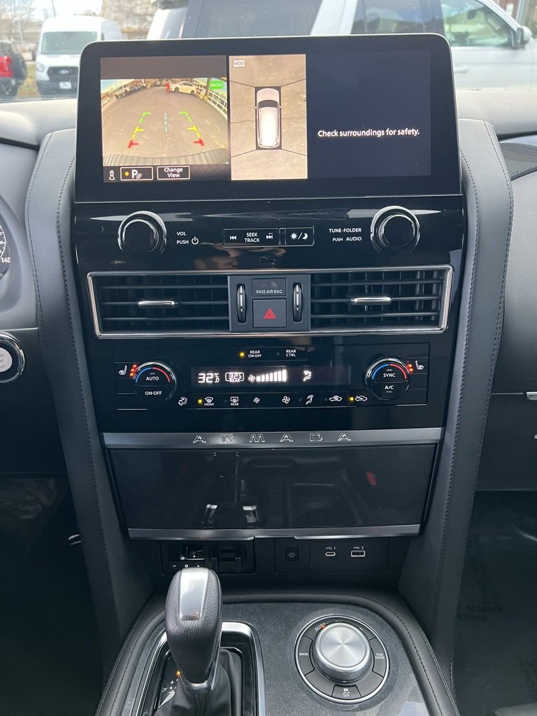 Used 2024 Nissan Armada SL w/ Midnight Edition Package image 19