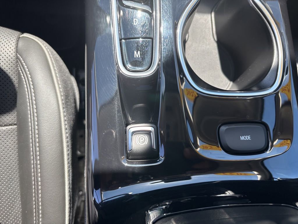 Used 2022 Buick Envision Essence w/ Technology Package I AWD/4WD image 15