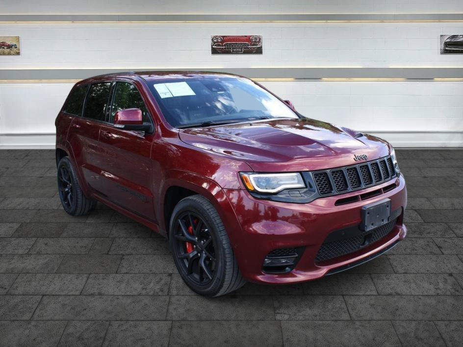 Used 2021 Jeep Grand Cherokee SRT w/ Trailer Tow Group IV AWD/4WD image 2
