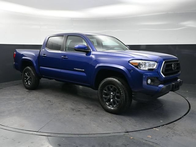 Used 2023 Toyota Tacoma SR5 AWD/4WD image 3