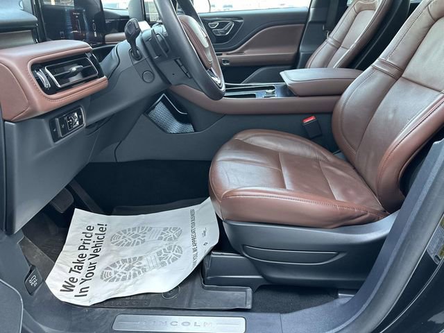 Used 2025 Lincoln Aviator Reserve w/ Illumination Package AWD/4WD image 17