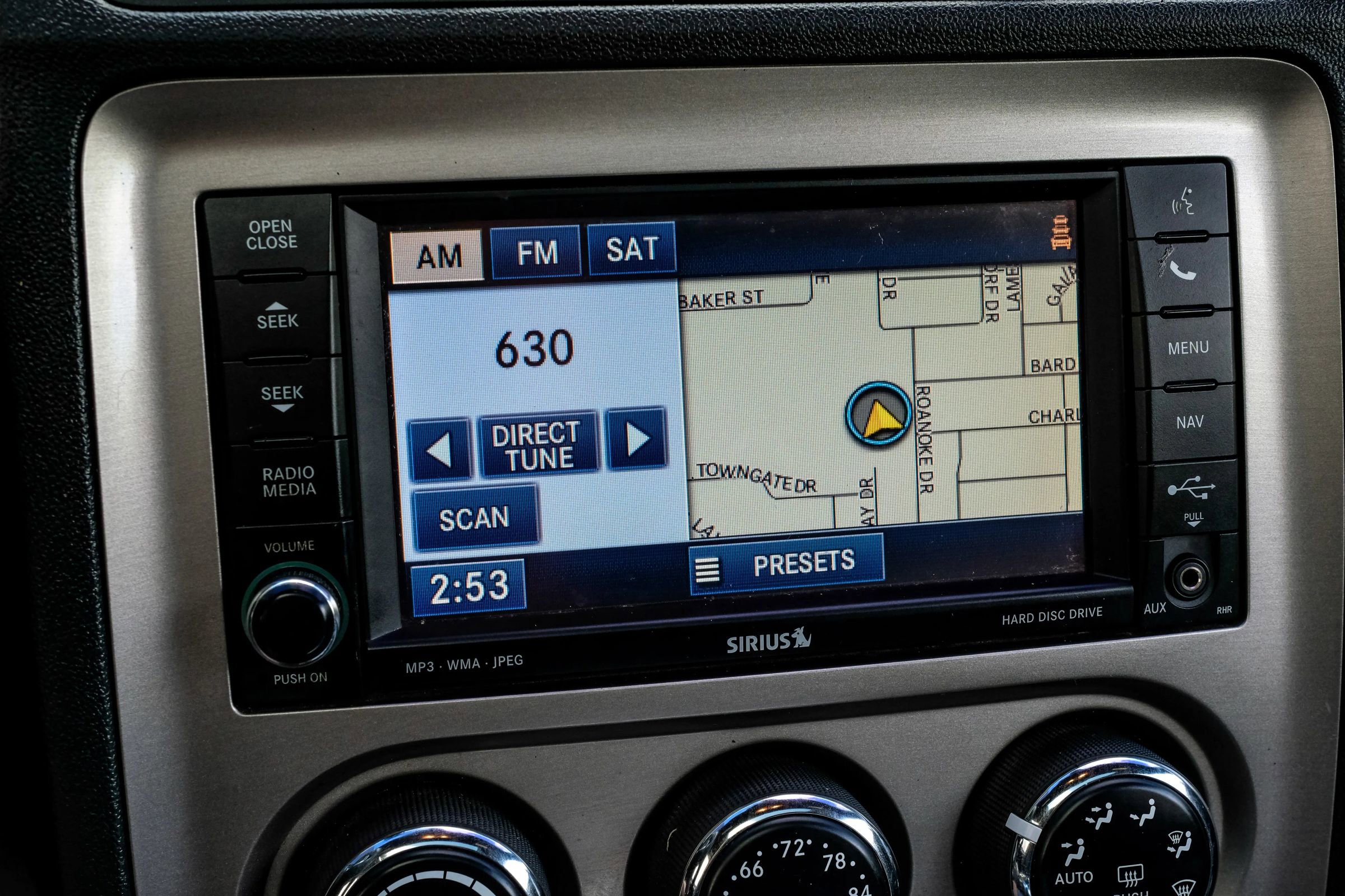 Used 2013 Dodge Challenger SRT8 w/ Harman Kardon Audio Group RWD image 32