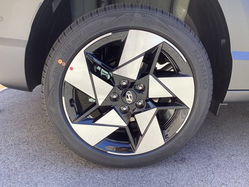 New 2026 Hyundai Kona Limited AWD/4WD image 9