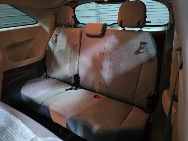 Used 2023 Toyota Sienna LE image 20