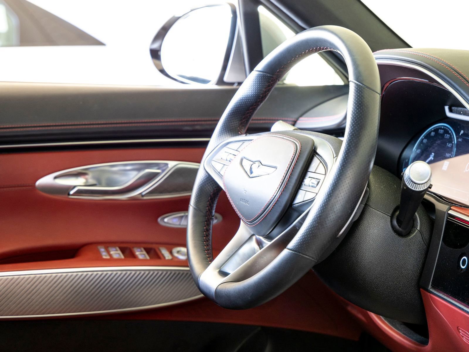 Used 2023 Genesis GV70 2.5T Sport Prestige w/ Sport Prestige Package image 29