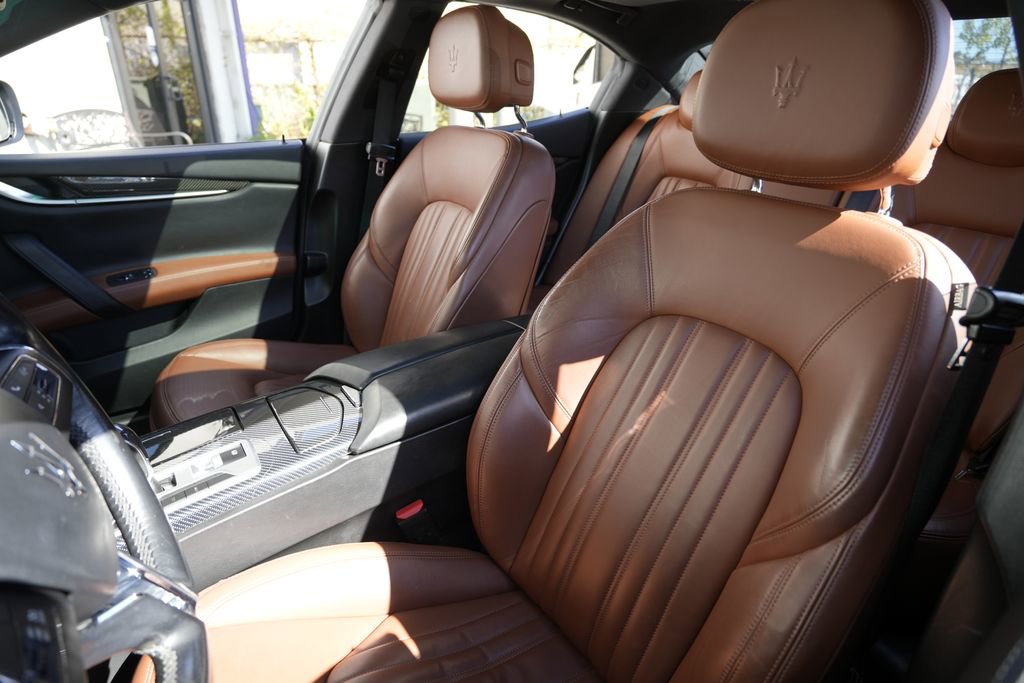 Used 2015 Maserati Ghibli S Q4 AWD/4WD image 16