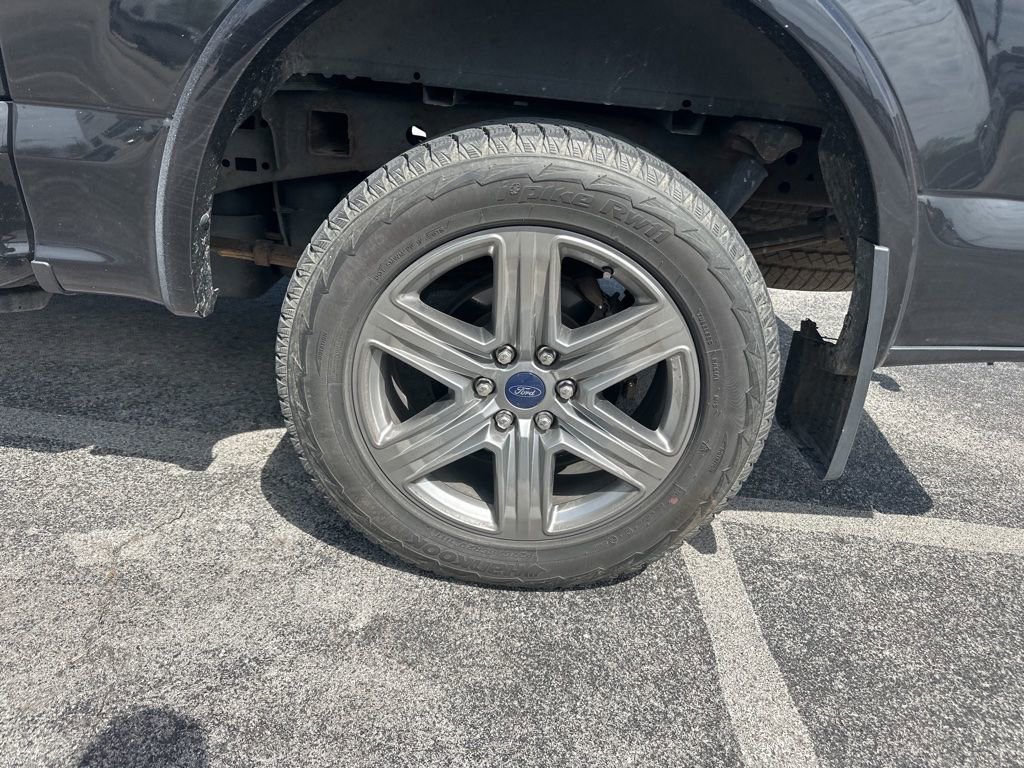 Used 2019 Ford F150 Lariat w/ Equipment Group 502A Luxury image 5