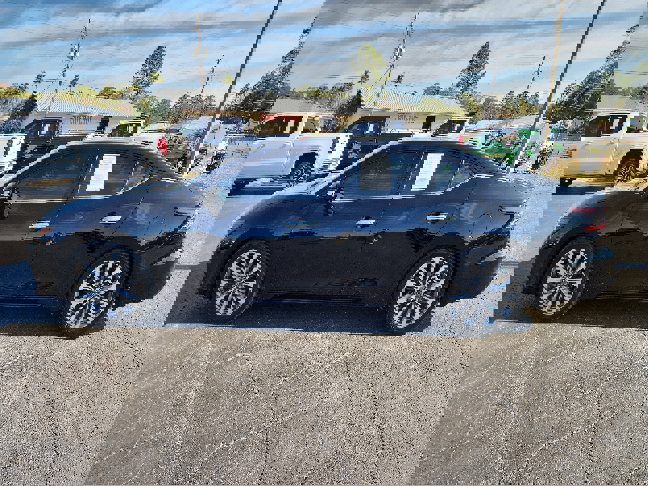 Used 2021 Nissan Maxima Platinum w/ Sport Mat Group image 5