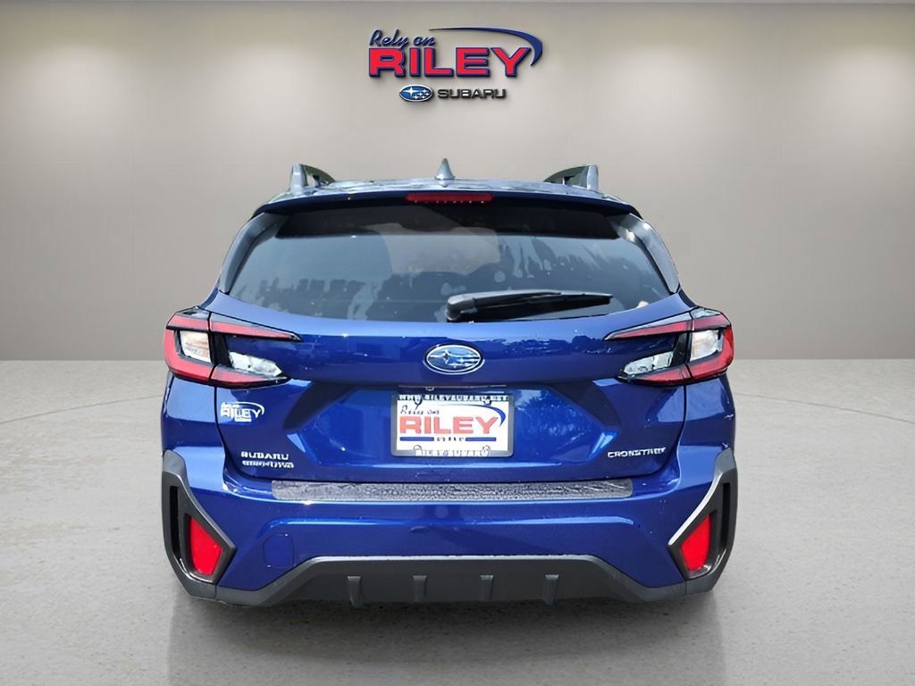 Used 2025 Subaru Crosstrek 2.0i Premium image 4