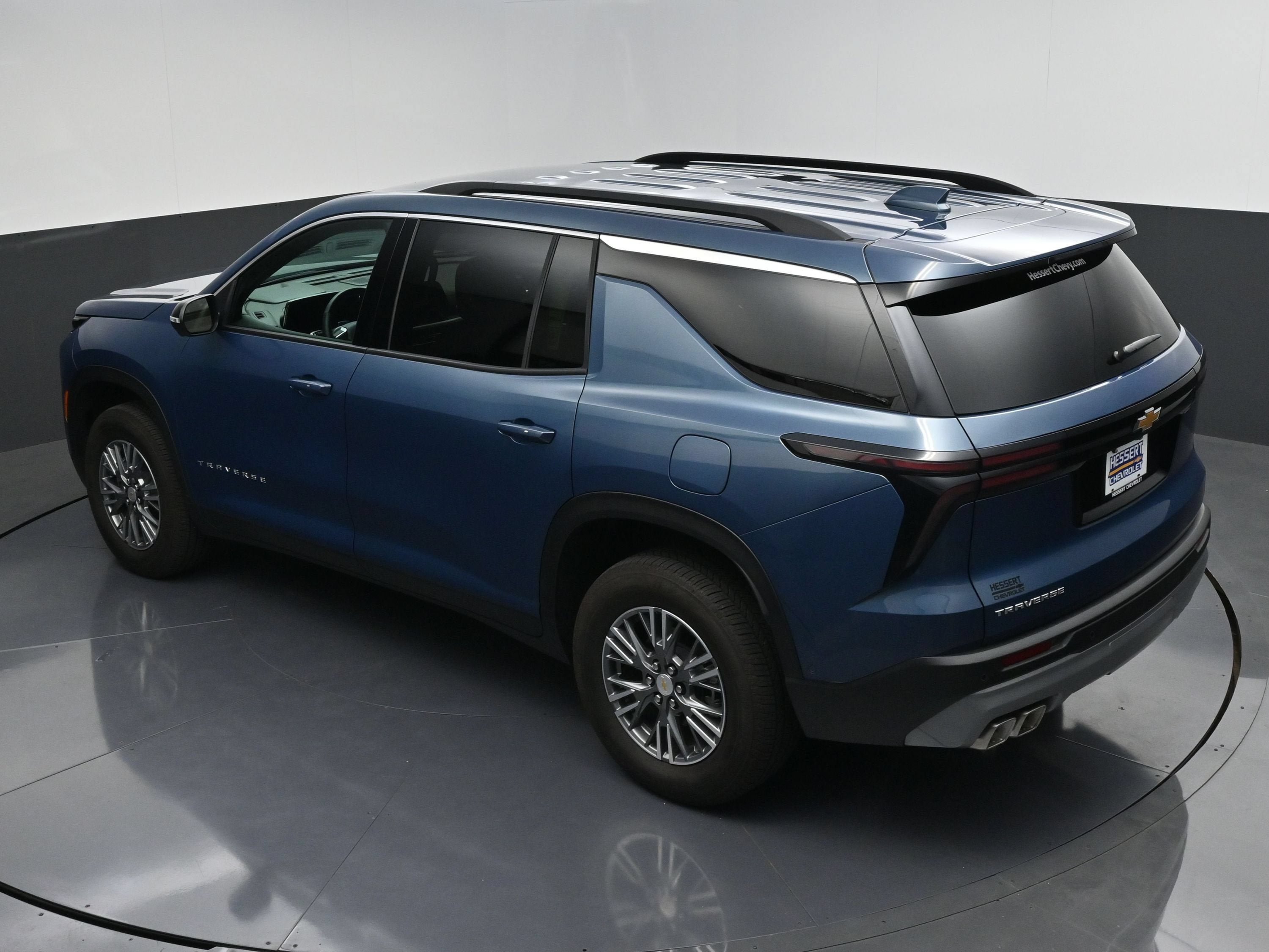 Certified 2026 Chevrolet Traverse LT w/ Enhanced Driving Package FWD image 53