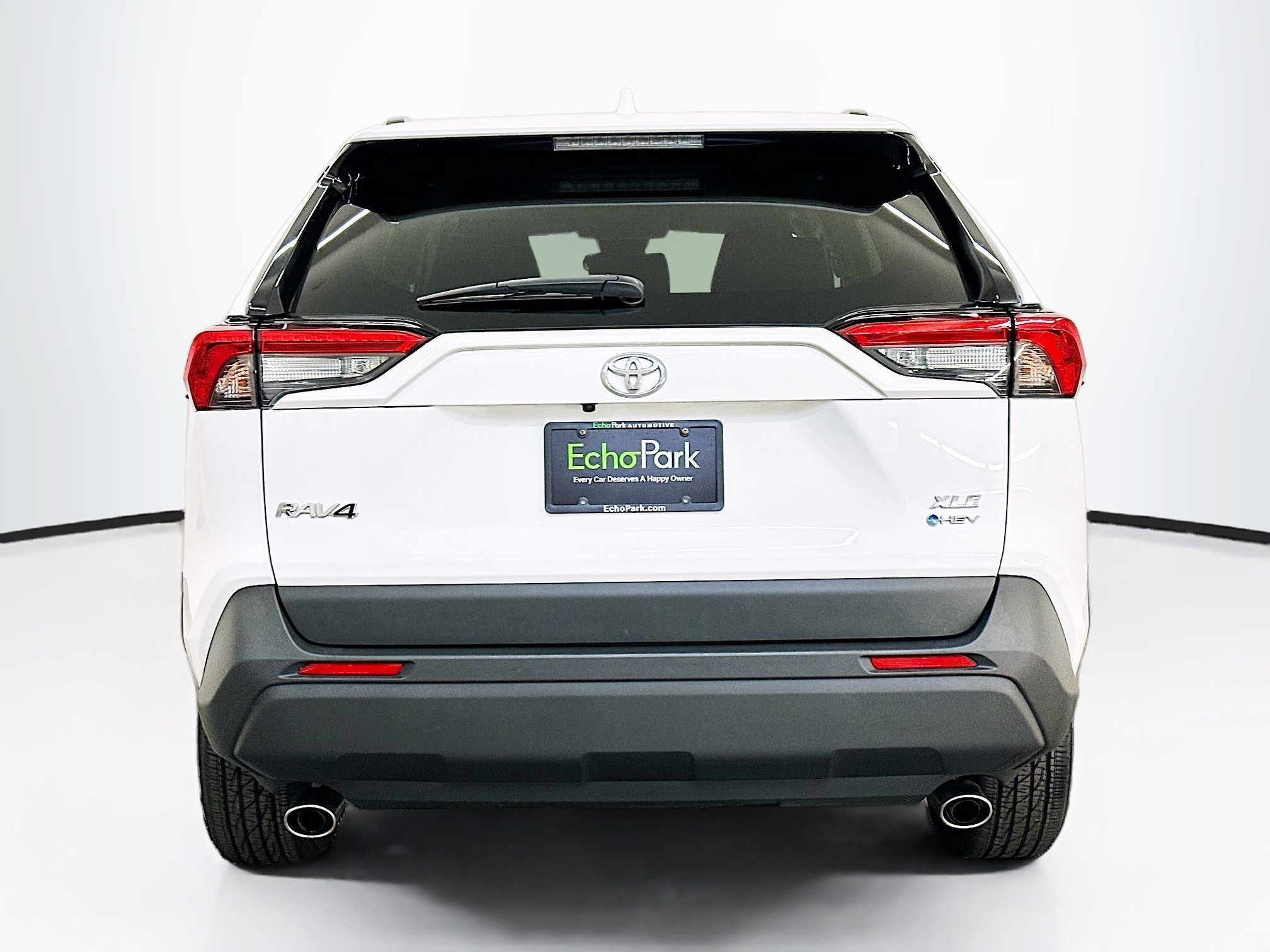 Used 2025 Toyota RAV4 XLE image 7