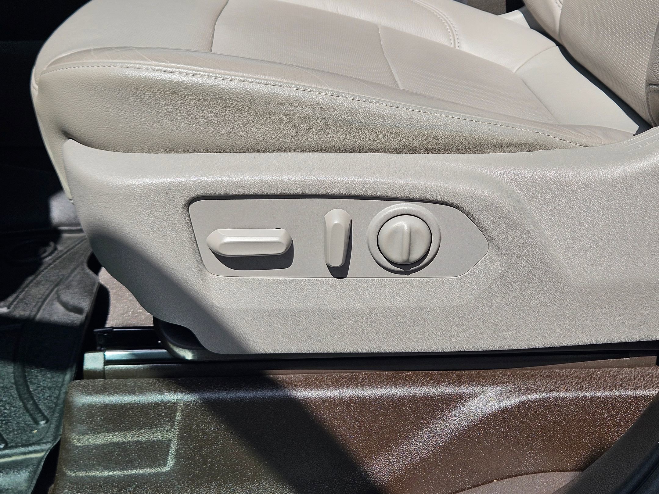 Used 2020 GMC Sierra 1500 SLT w/ SLT Premium Plus Package image 20