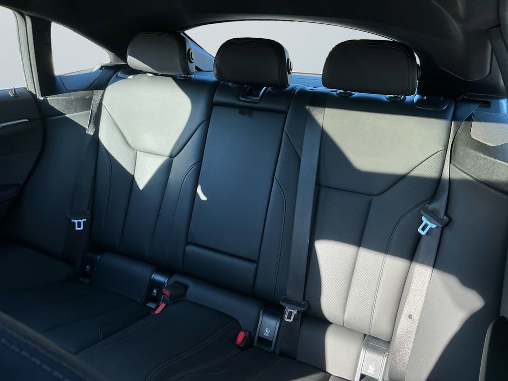 Used 2025 BMW i4 xDrive40i w/ Premium Package image 14