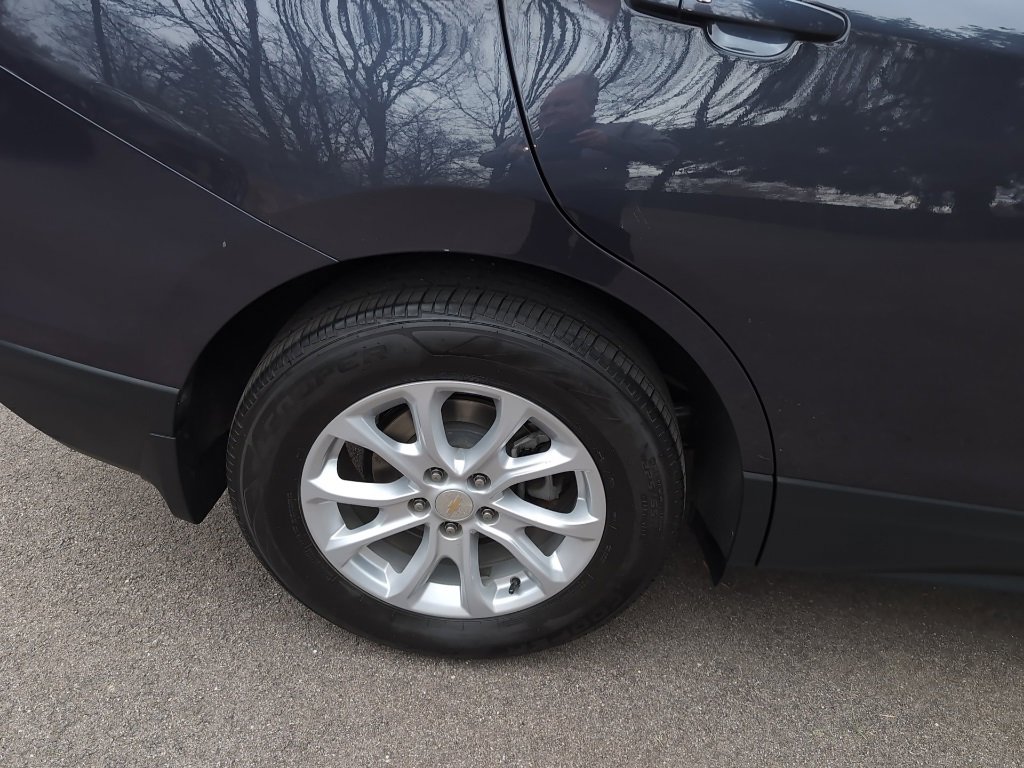 Used 2018 Chevrolet Equinox LT w/ Sun & Infotainment Package image 4