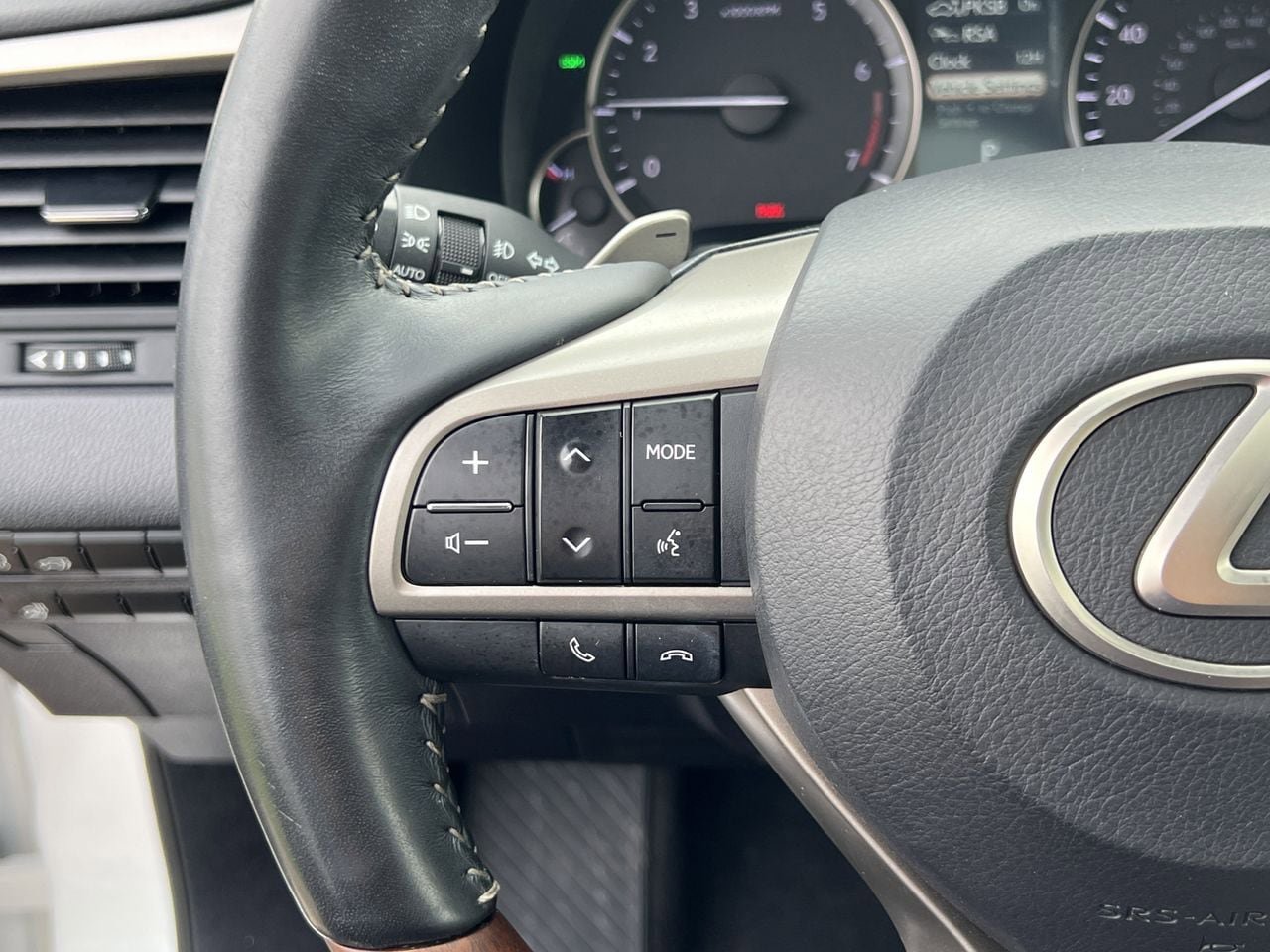 Used 2022 Lexus RX 350 FWD w/ Premium Package image 9