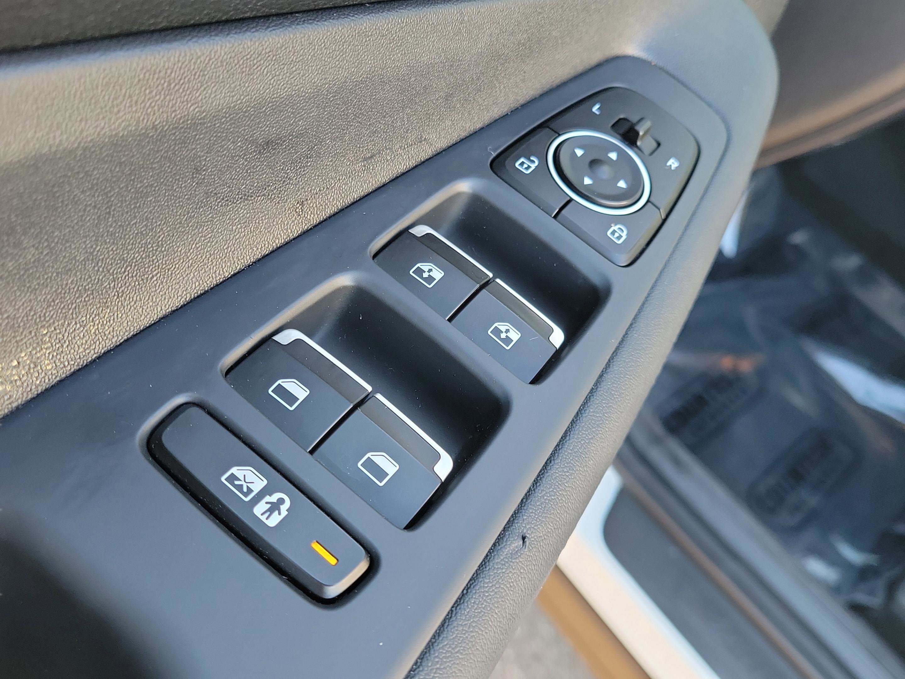 Certified 2023 Hyundai Santa Fe SEL image 19