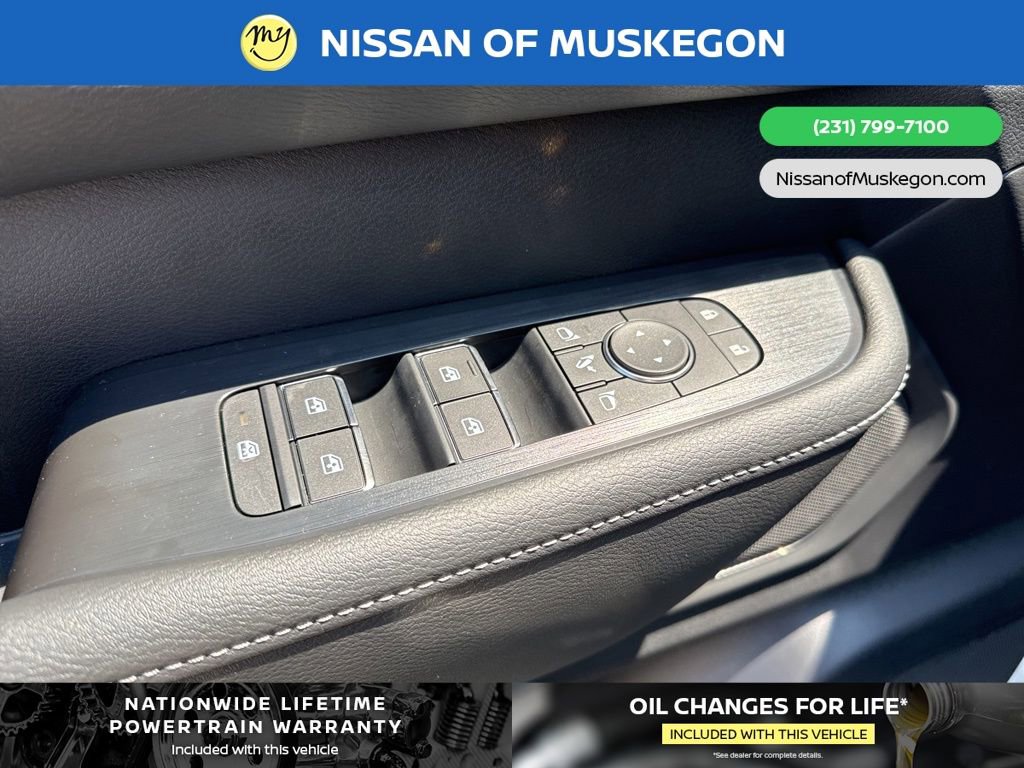 New 2025 Nissan Armada SL w/ Captain's Chari Seat Package image 10