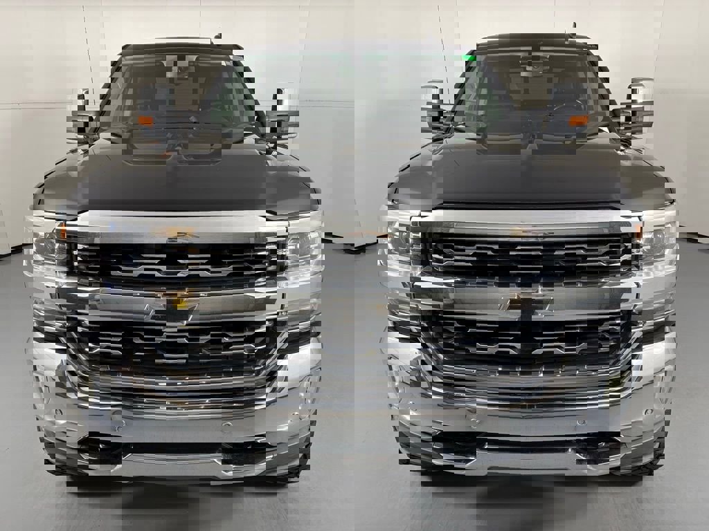 Used 2017 Chevrolet Silverado 1500 LTZ image 6