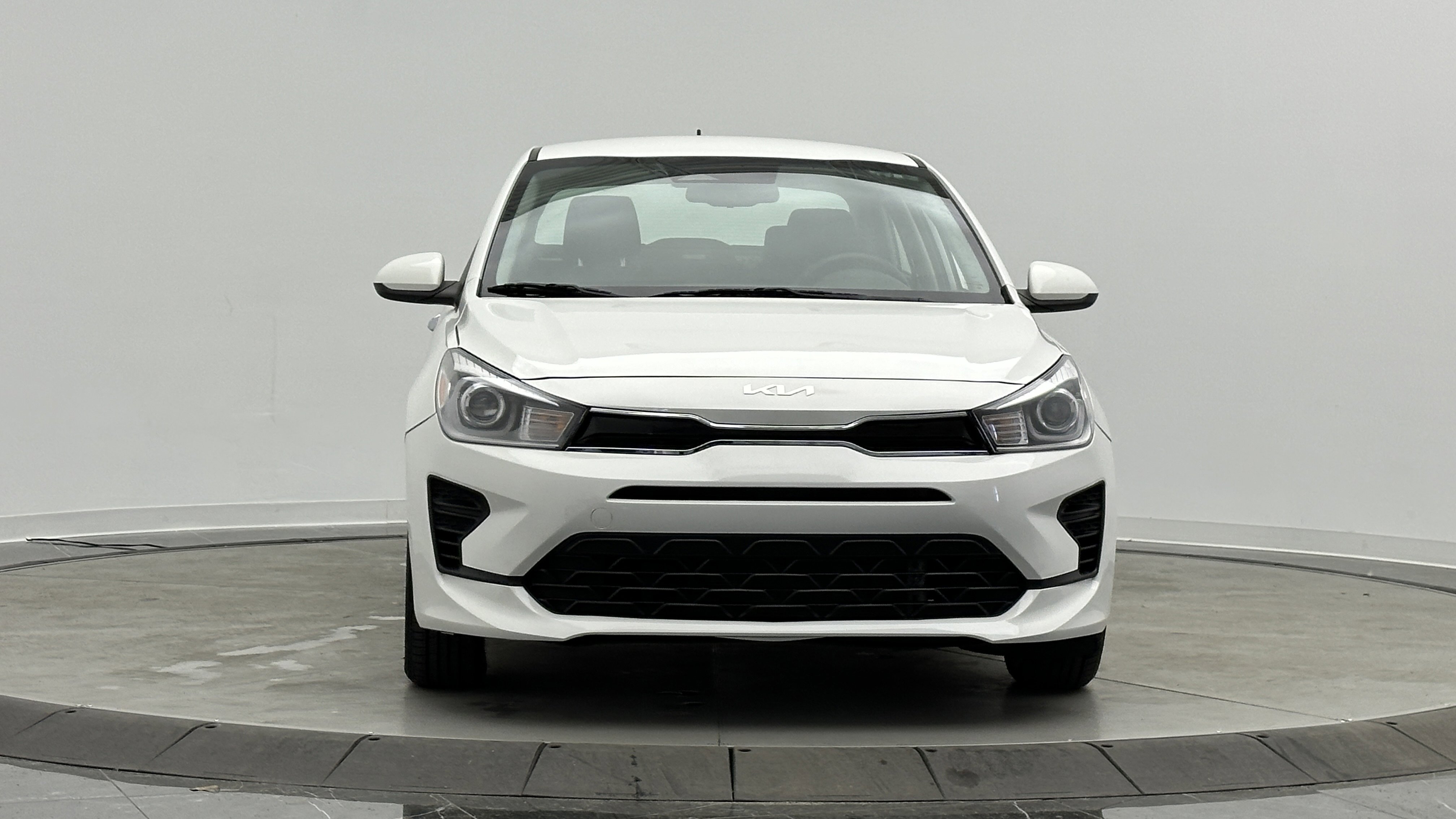 Used 2023 Kia Rio S w/ Technology Package image 2