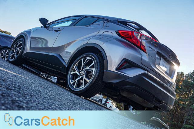 Used 2018 Toyota C-HR XLE image 5