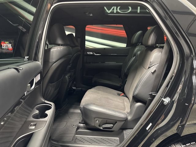 Used 2025 Hyundai Palisade Calligraphy AWD/4WD image 17