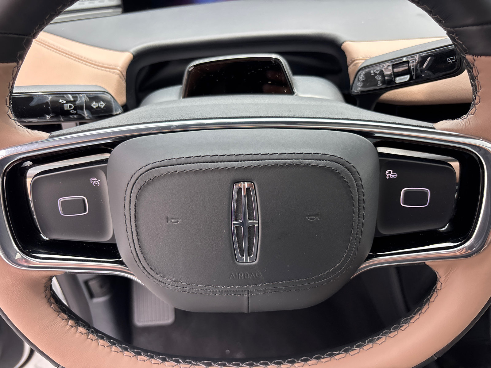 New 2026 Lincoln Navigator L Black Label AWD/4WD image 15
