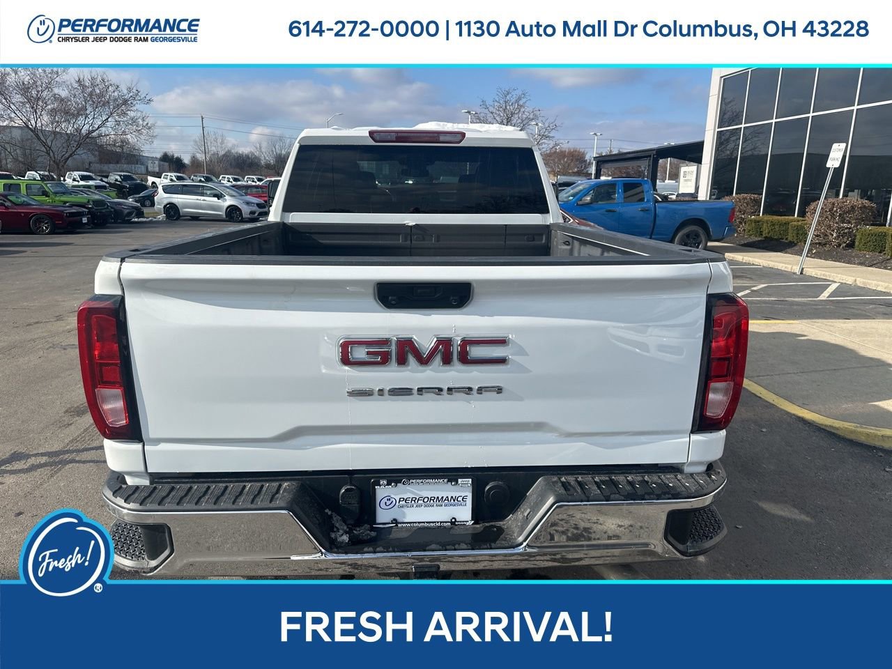 Used 2024 GMC Sierra 2500 Pro w/ Convenience Package image 5