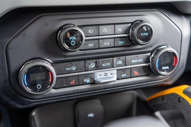 Used 2023 Ford Bronco Badlands w/ Sasquatch Package image 38