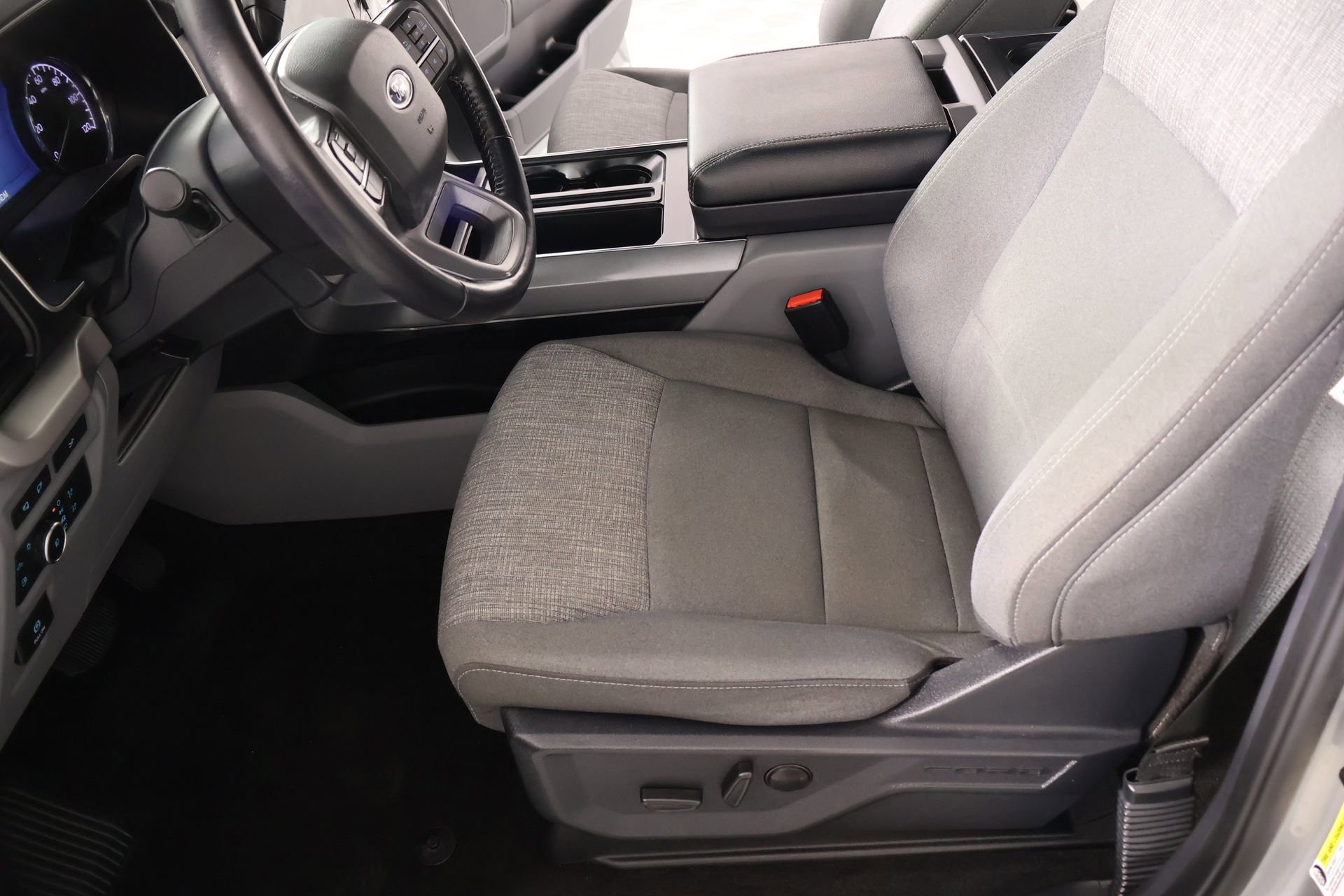 Used 2022 Ford F150 XLT w/ Equipment Group 302A High image 11