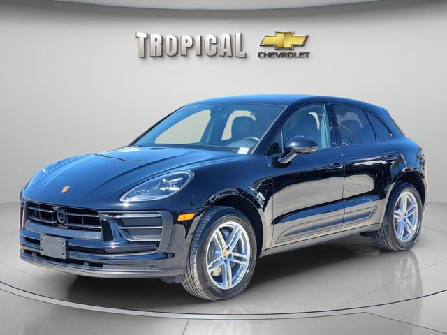 Used 2022 Porsche Macan Base image 1