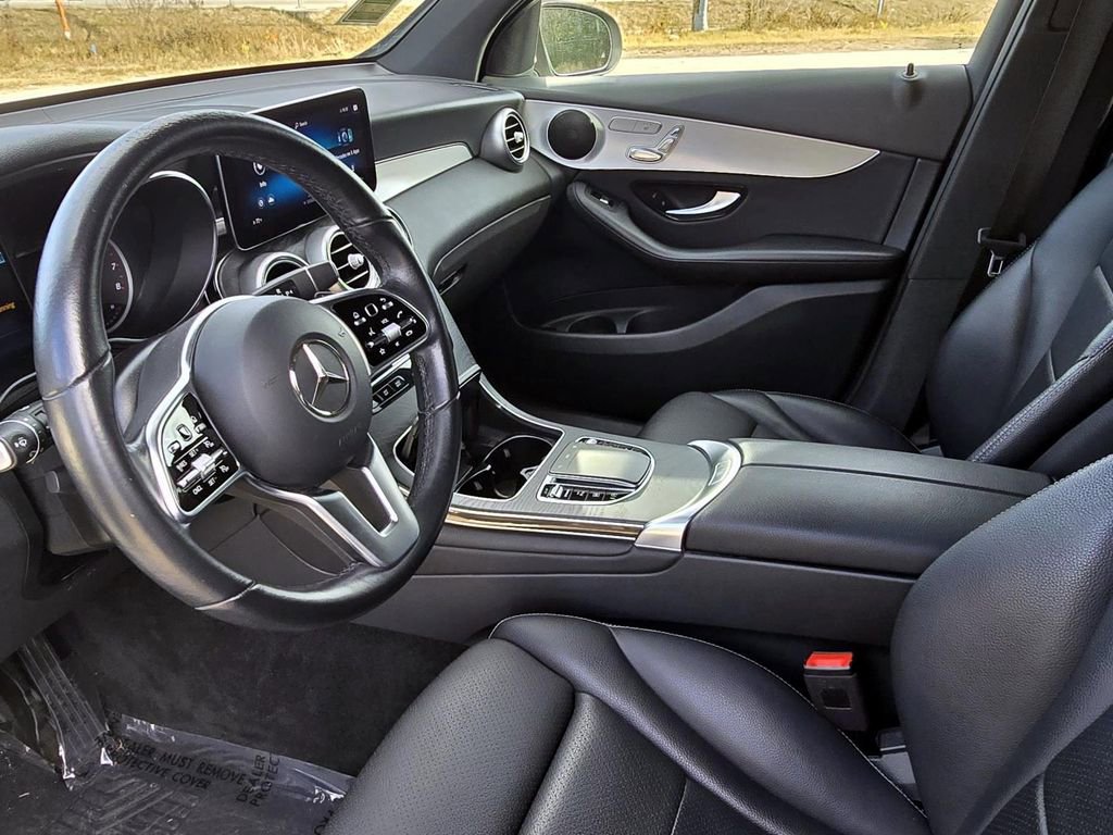 Used 2021 Mercedes-Benz GLC 300 image 25