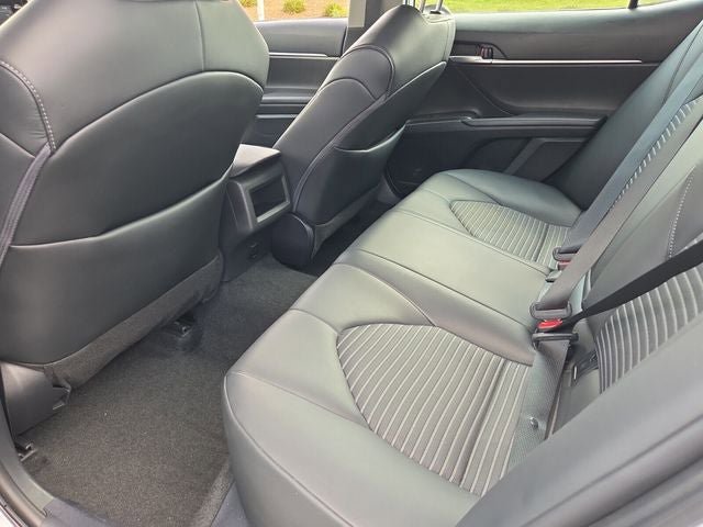 Used 2023 Toyota Camry SE w/ Convenience Package image 13