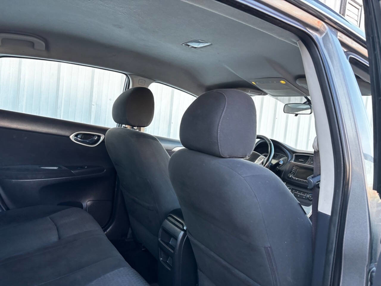 Used 2015 Nissan Sentra SR image 30