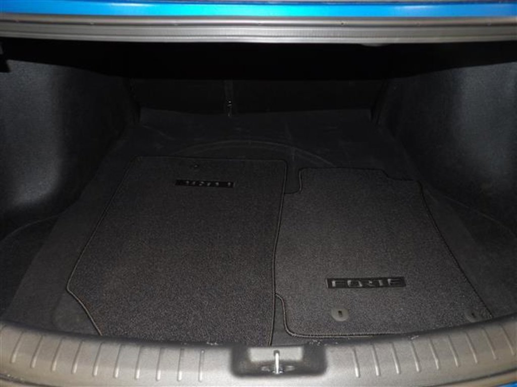 Used 2023 Kia Forte GT-Line w/ GT-Line Premium Package image 19