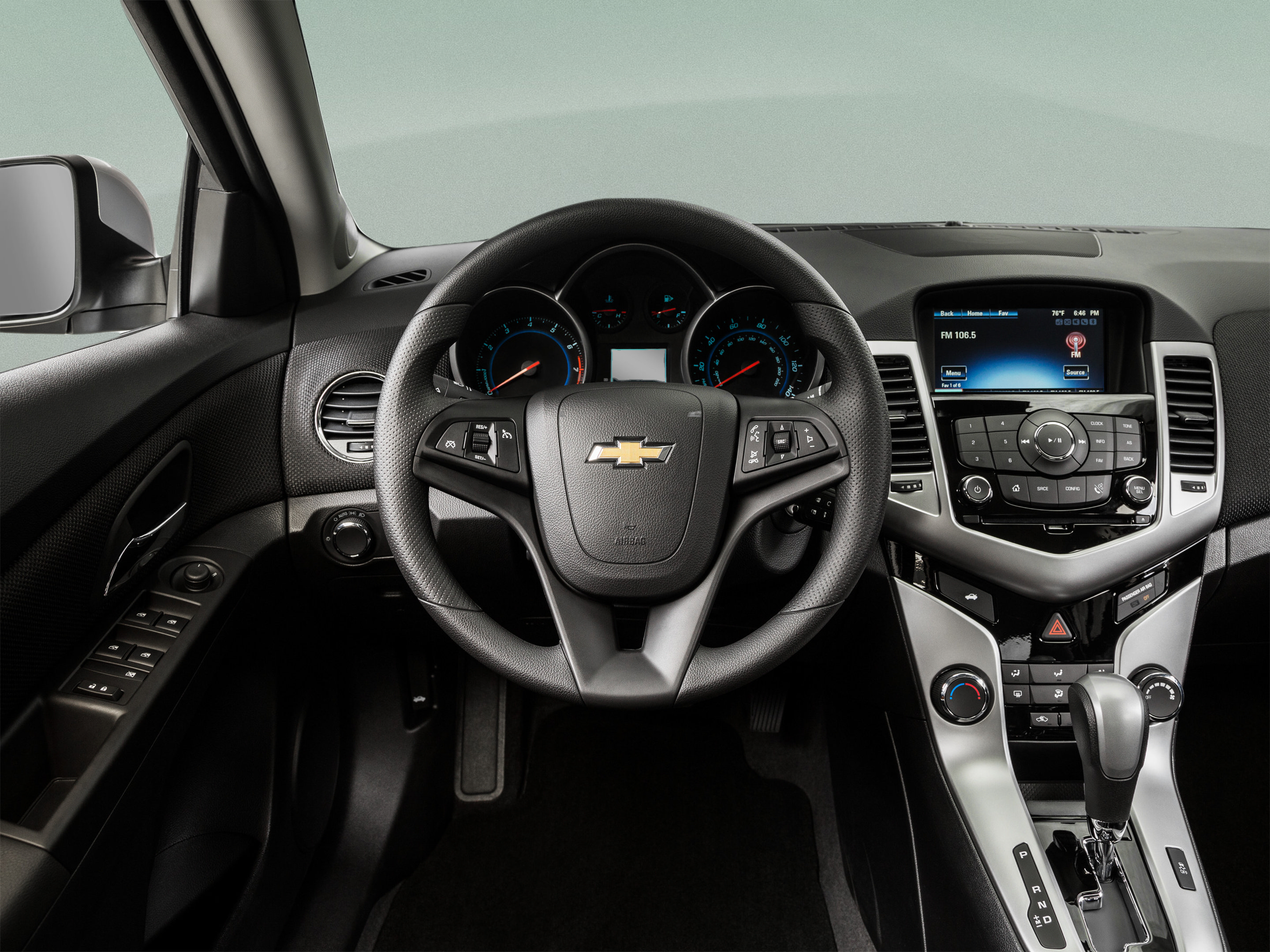 Used 2015 Chevrolet Cruze LT w/ Technology Package FWD image 41