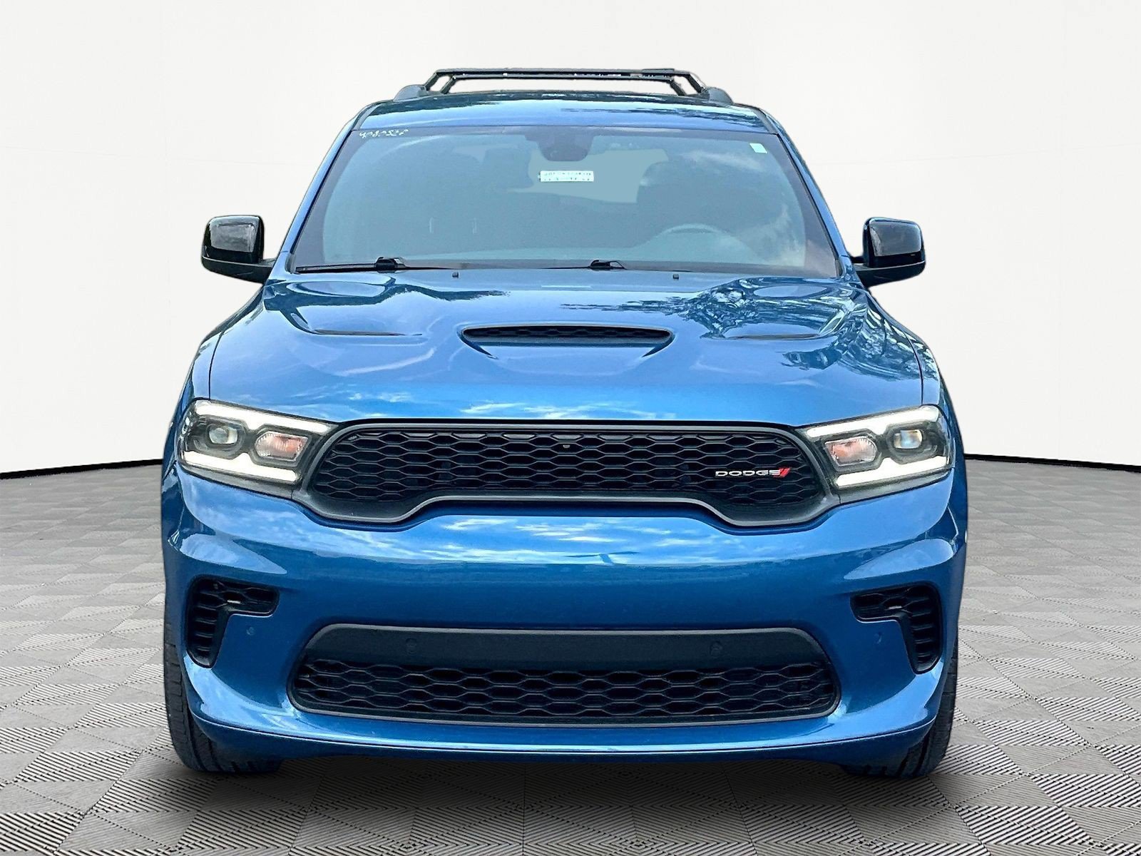 Used 2023 Dodge Durango R/T w/ Blacktop Package RWD image 2