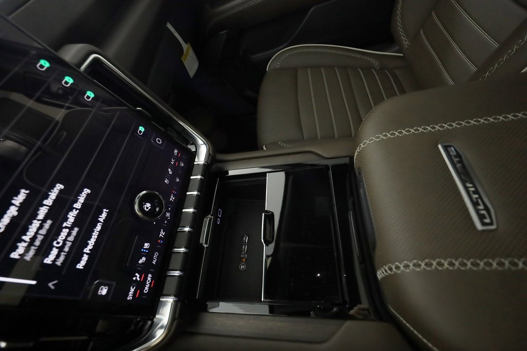 Used 2025 GMC Yukon Denali Ultimate image 42