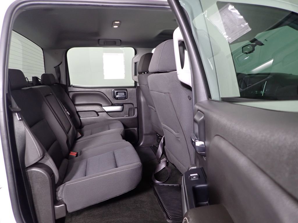 Used 2018 Chevrolet Silverado 1500 LT w/ All Star Edition image 27