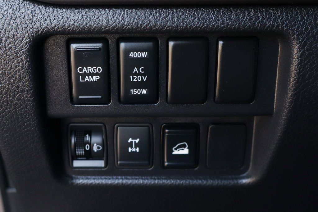 Used 2023 Nissan Titan PRO-4X w/ Pro-4x Convenience Package AWD/4WD image 22