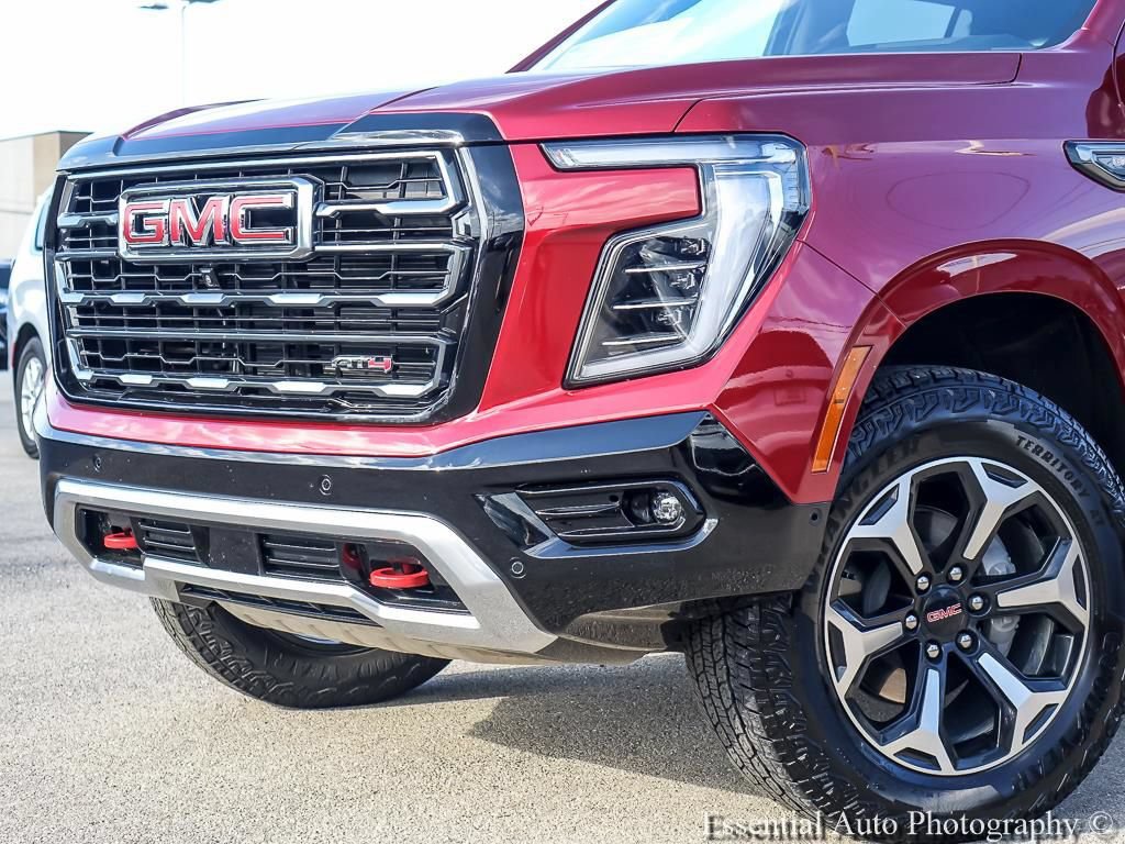 Used 2026 GMC Yukon AT4 AWD/4WD image 3