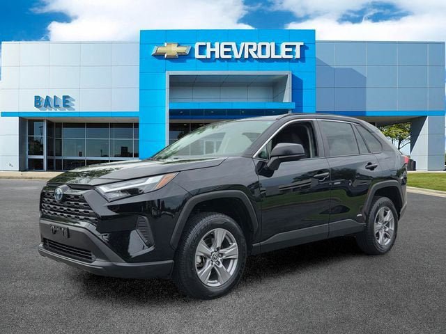 Used 2023 Toyota RAV4 LE AWD/4WD image 7