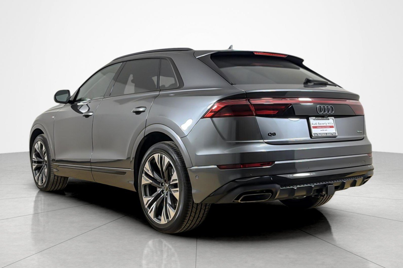 Used 2026 Audi Q8 Premium Plus w/ Premium Plus Package AWD/4WD image 3