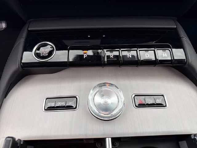 New 2026 Lincoln Navigator Reserve AWD/4WD image 32