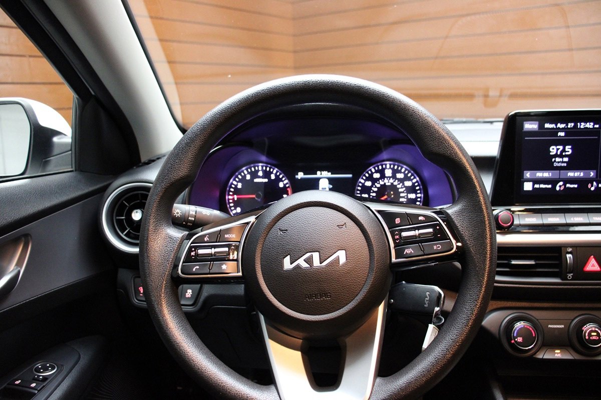 Used 2023 Kia Forte LX FWD image 30