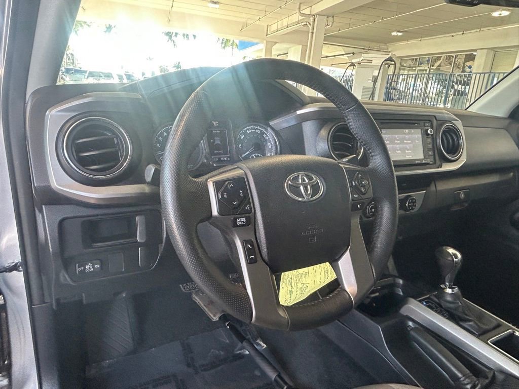 Used 2017 Toyota Tacoma SR5 w/ Tow Package image 31
