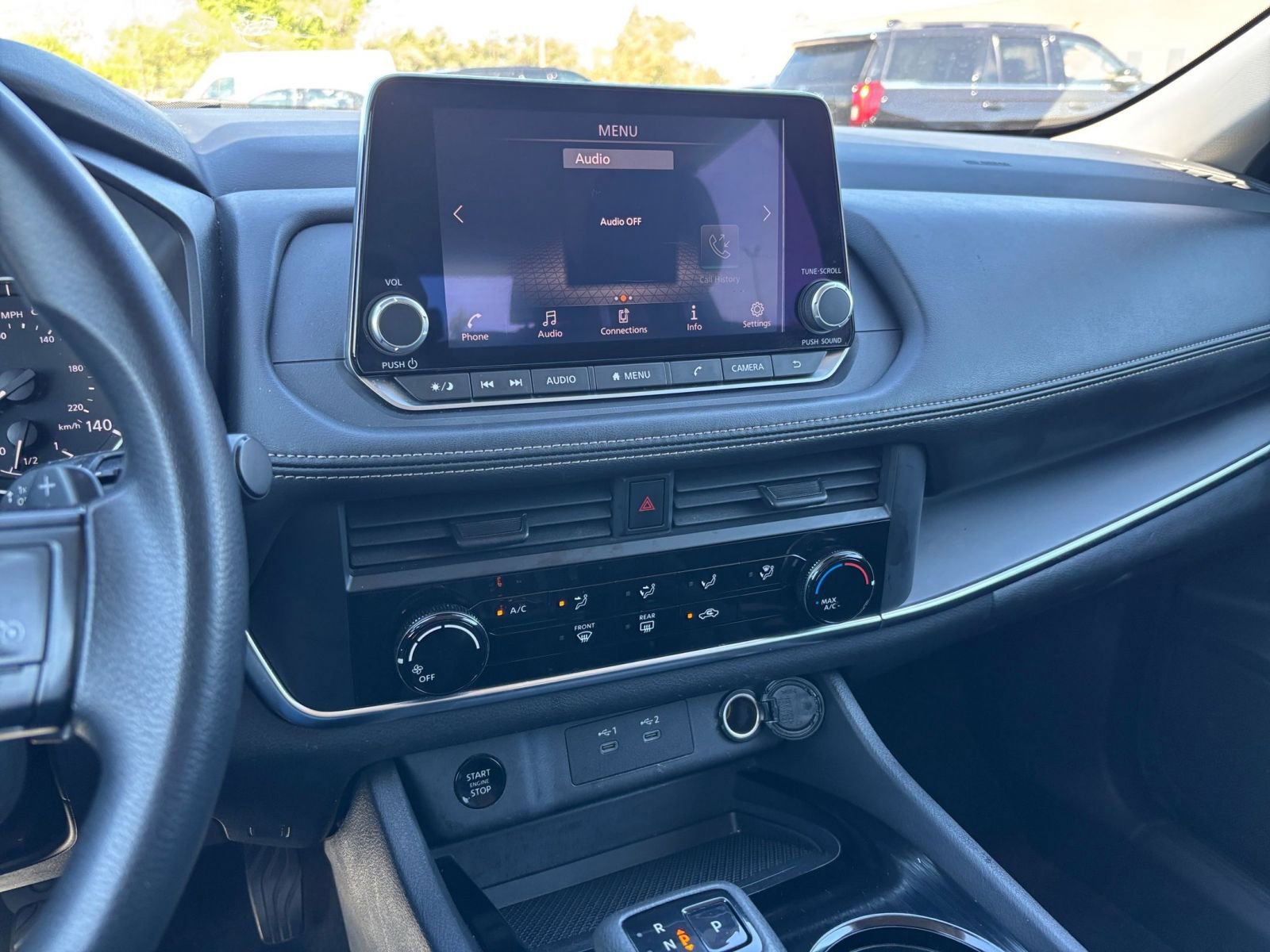 Used 2024 Nissan Rogue S AWD/4WD image 17