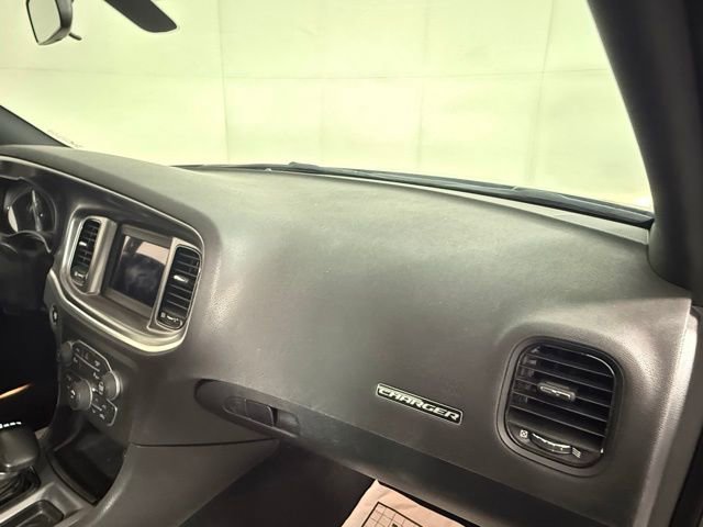Used 2021 Dodge Charger SXT w/ Blacktop Package image 35